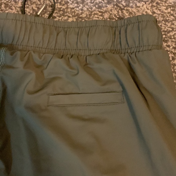 Zyia Olive Everywhere pants Large EUC - Picture 8 of 9